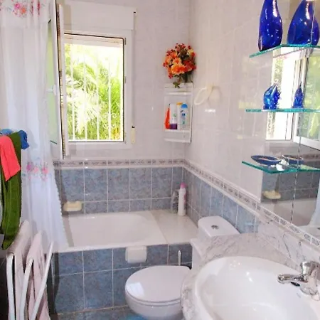 Villa Denia, 3 Dormitorios, 6 Personas - Es-262-47 Dénia