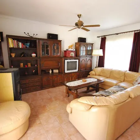 Denia, 3 Dormitorios, 6 Personas - Es-262-47 *